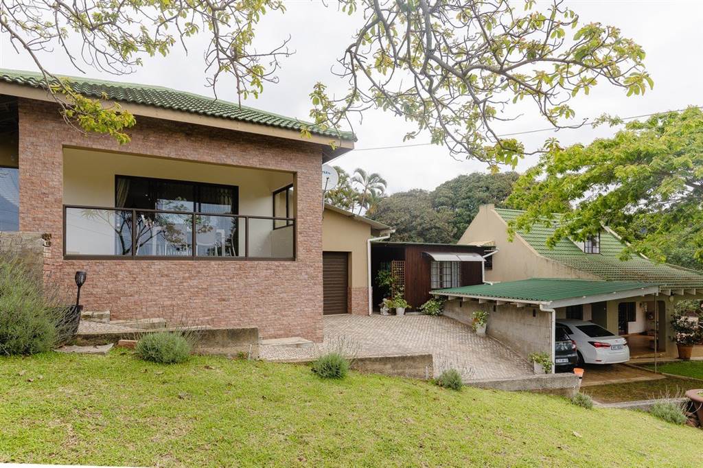 2 Bed House in Uvongo photo number 4