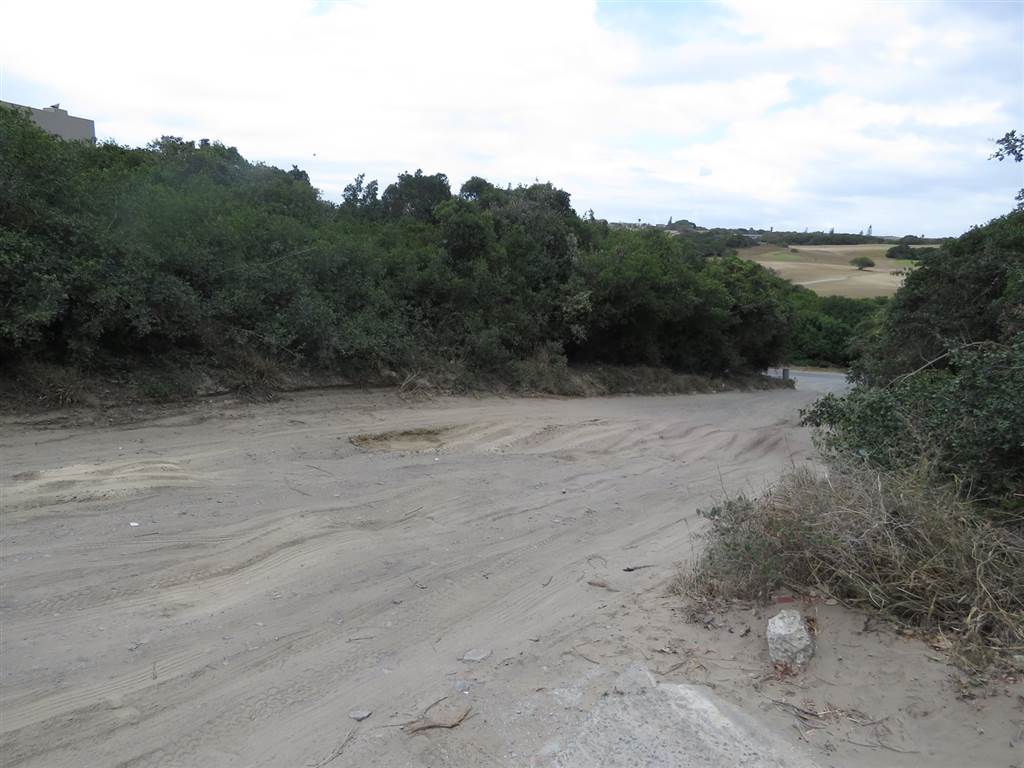 1117 m² Land available in West Bank photo number 6