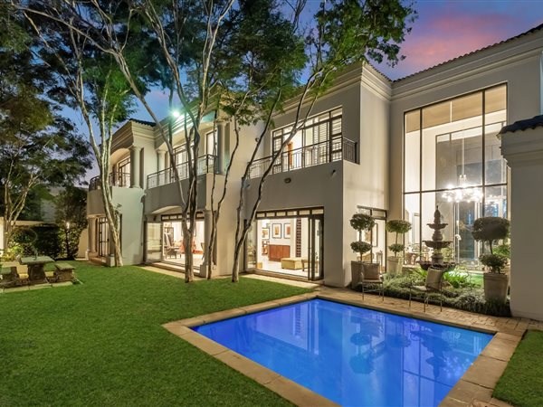 4 Bedroom House 4 Bedroom House