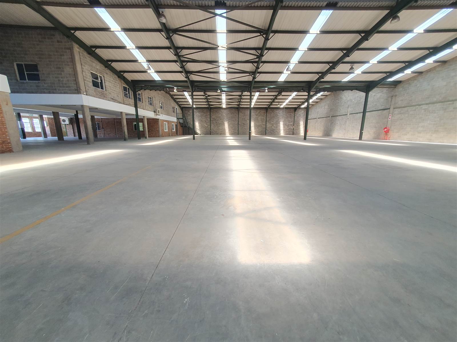 2361  m² Industrial space in Ormonde photo number 25