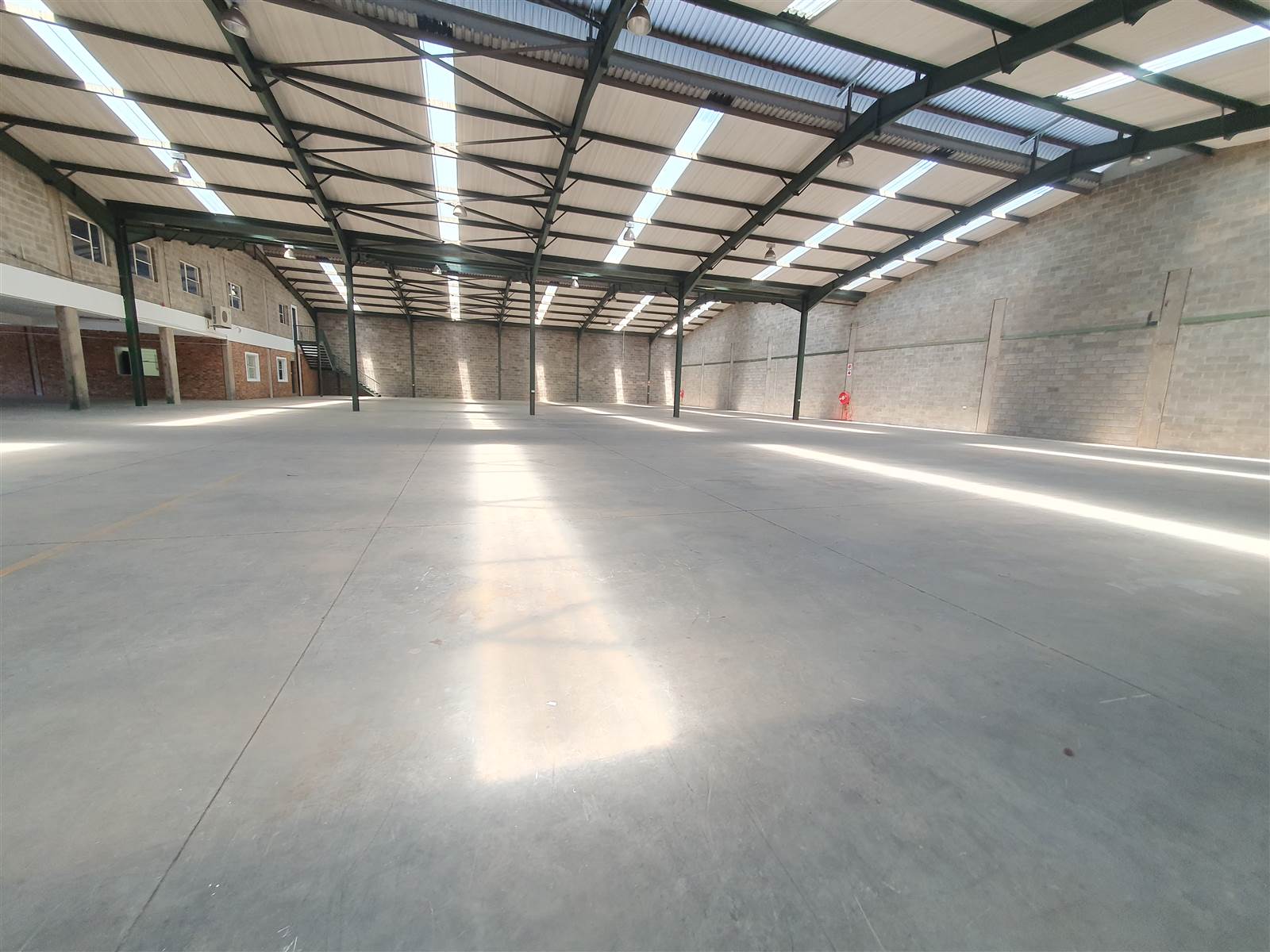 2361  m² Industrial space in Ormonde photo number 26