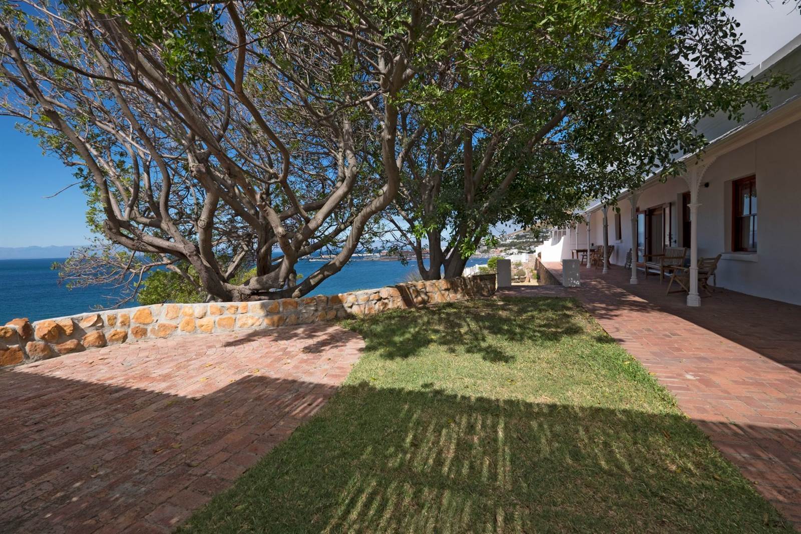 3 Bed House in Simons Town photo number 1