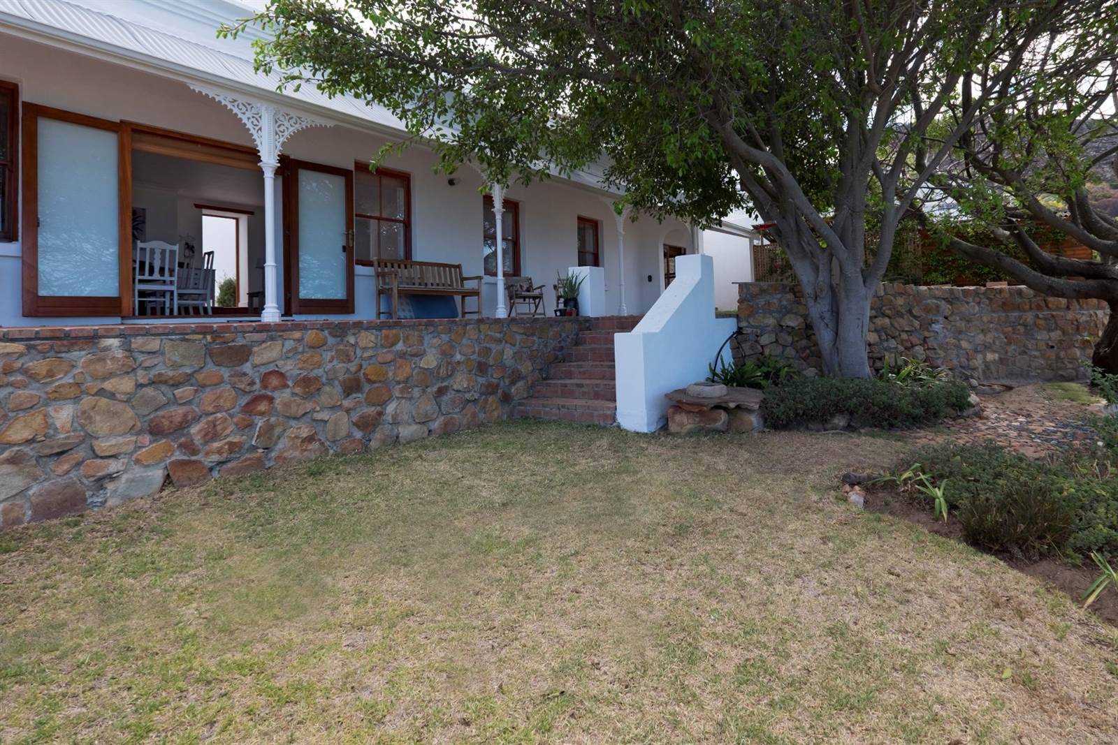 3 Bed House in Simons Town photo number 8
