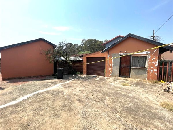 2 Bedroom House 2 Bedroom House