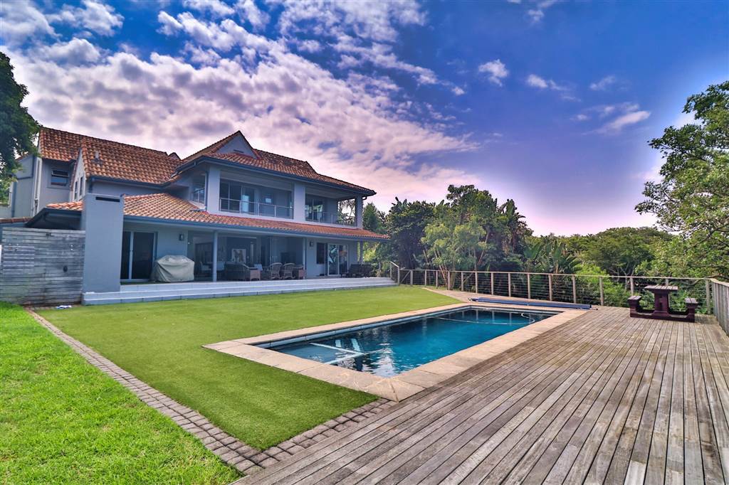 6 Bedroom House 6 Bedroom House