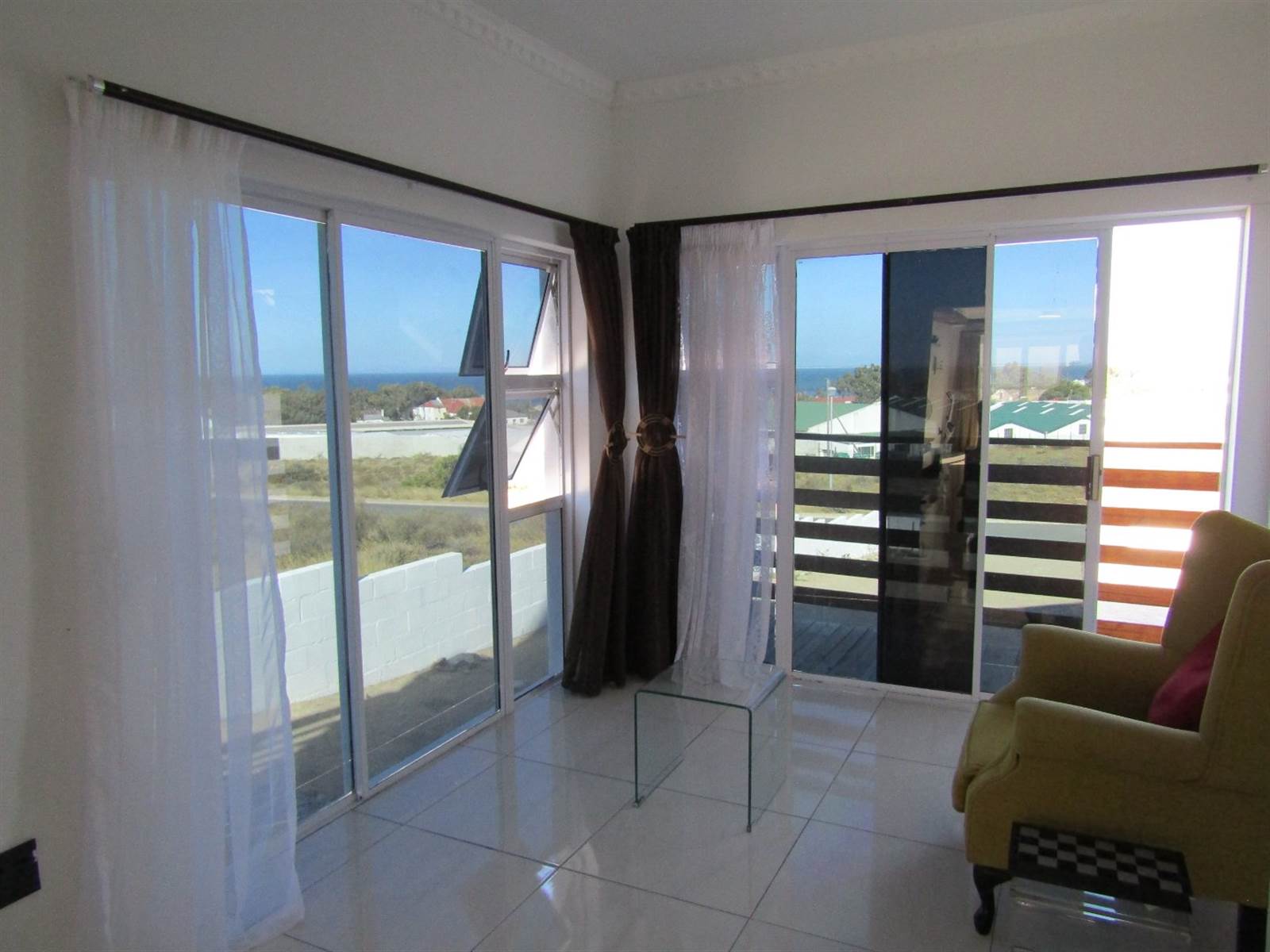 4 Bed House in St Helena Bay photo number 2