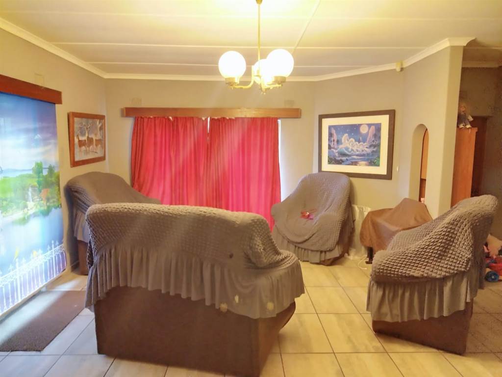 3 Bed House in Kwambonambi photo number 4