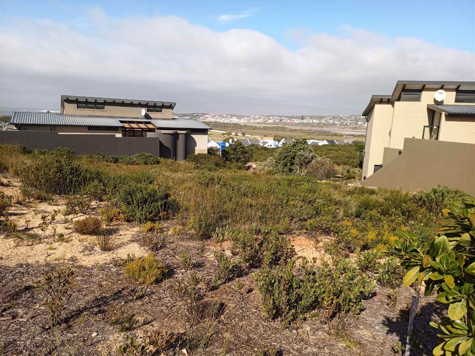 908 m² Land available in Stilbaai photo number 5