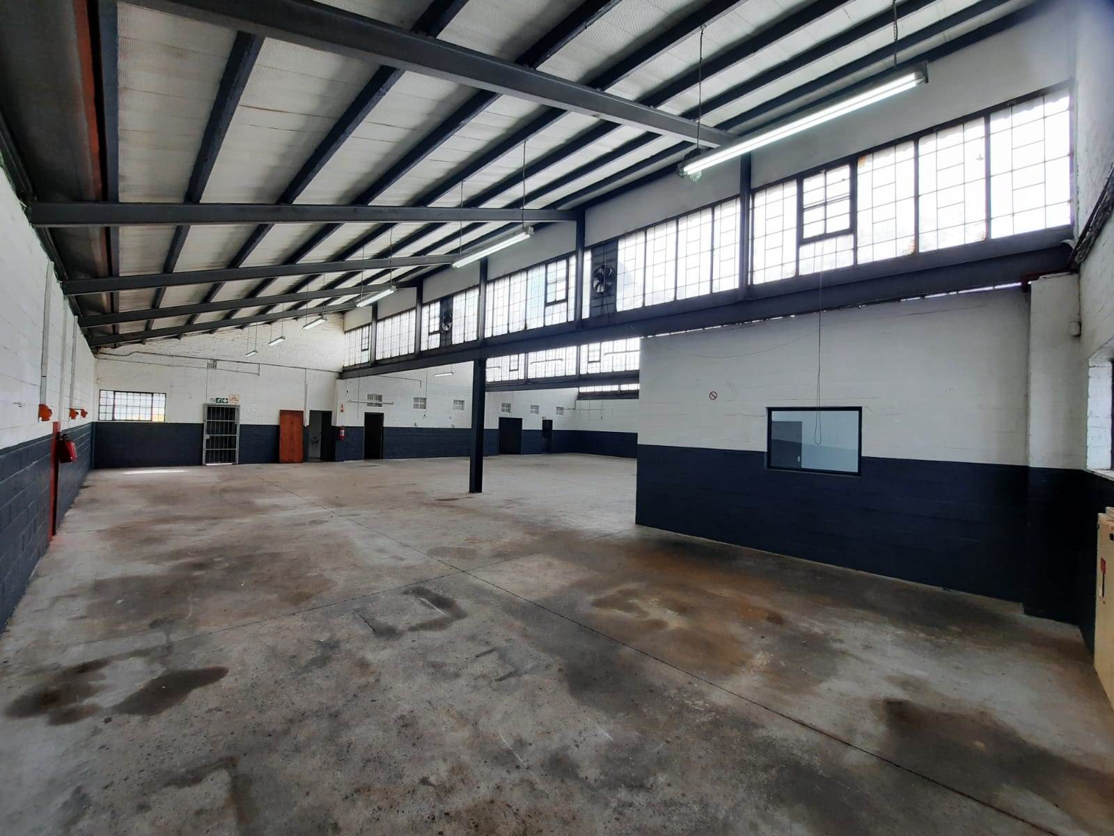 540  m² Industrial space in Parow East photo number 10