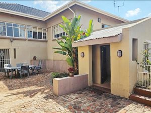 3 Bed House in Orange Grove