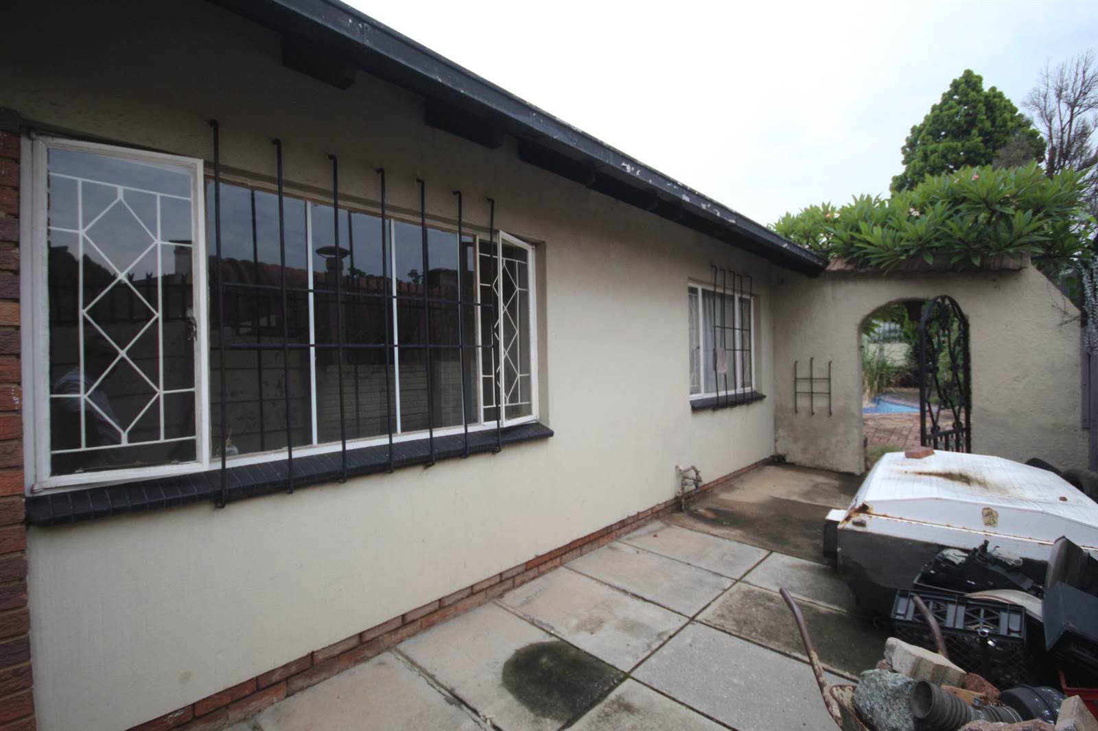 6 Bed House in Pretoria West photo number 16