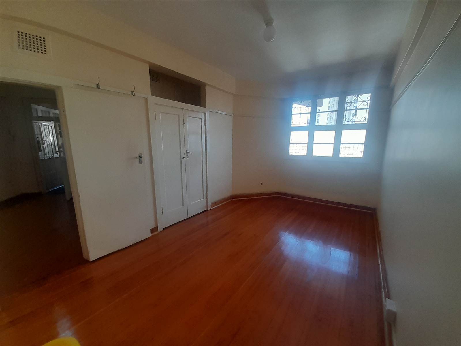 1 Bed House in Durban CBD photo number 20
