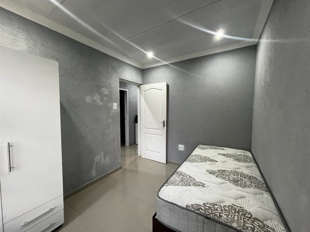 1 Bed Apartment in Pretoria Gardens photo number 6