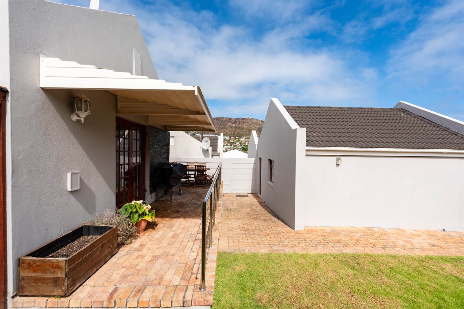 3 Bed House in Fish Hoek photo number 5