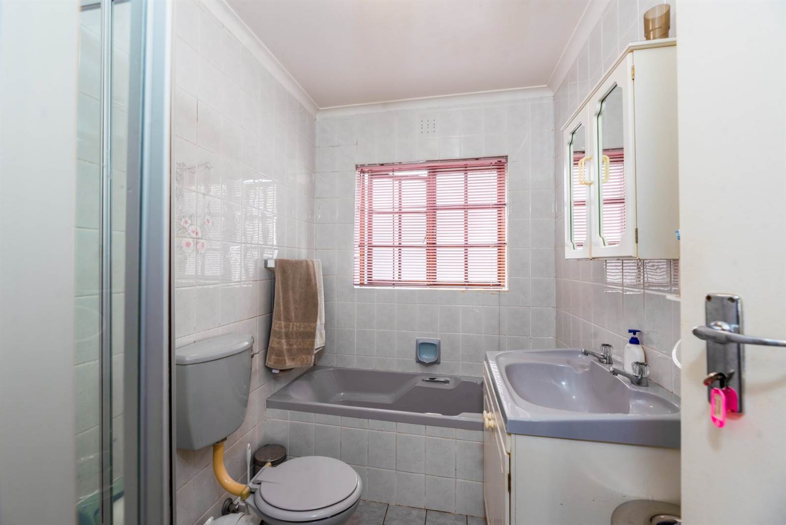 3 Bed House in Fish Hoek photo number 16