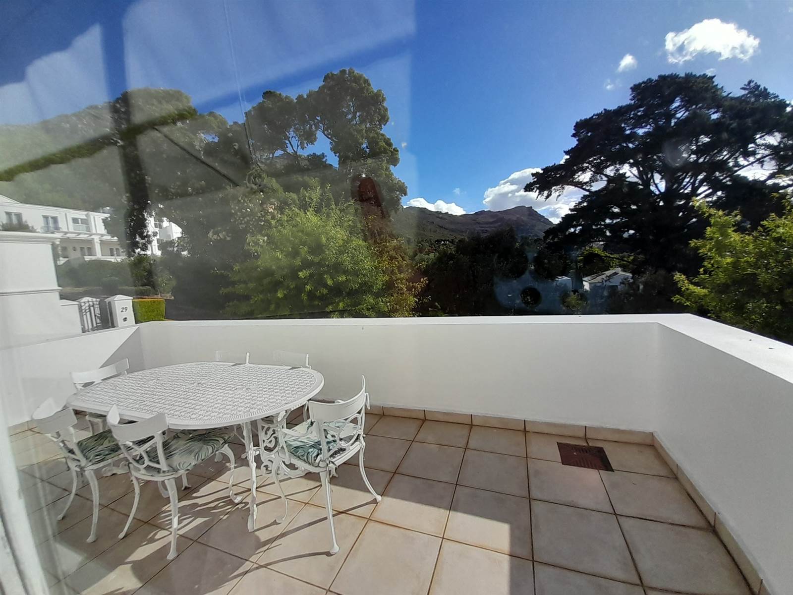 3 Bed Townhouse in Hout Bay and surrounds photo number 13