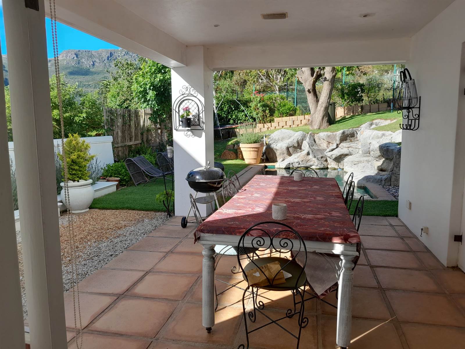 3 Bed Townhouse in Hout Bay and surrounds photo number 7
