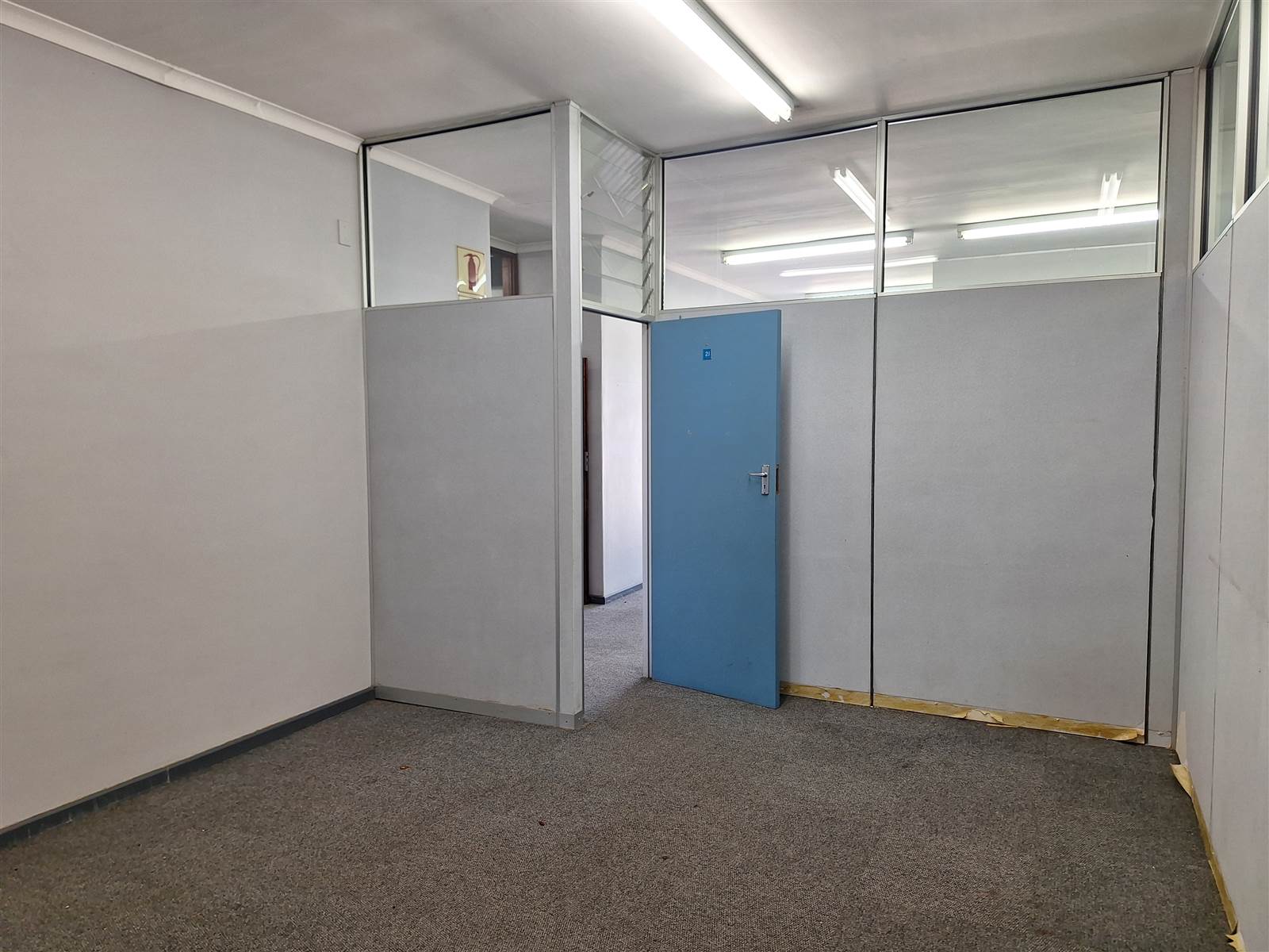 600  m² Industrial space in Uitenhage Central photo number 9
