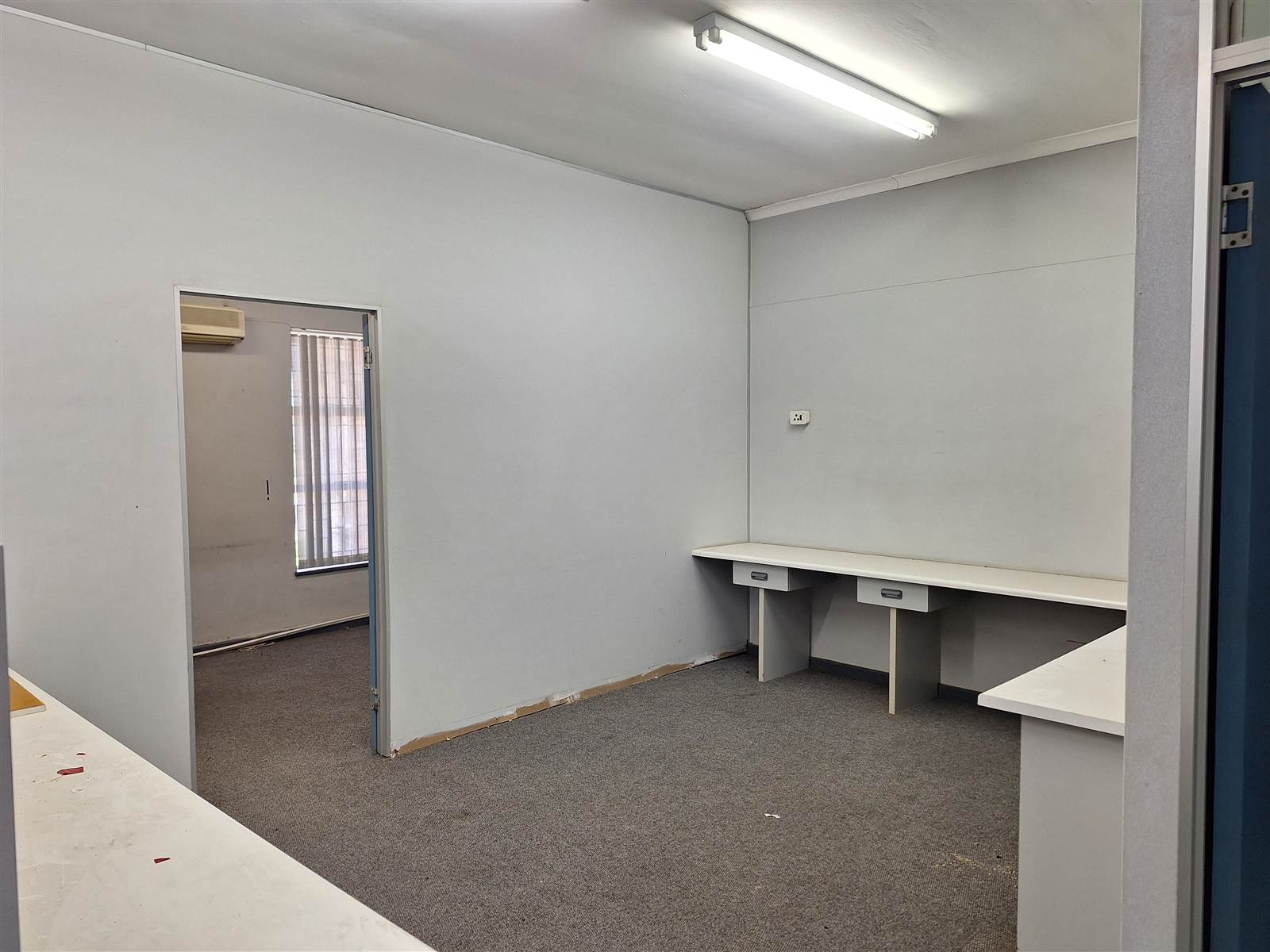600  m² Industrial space in Uitenhage Central photo number 4