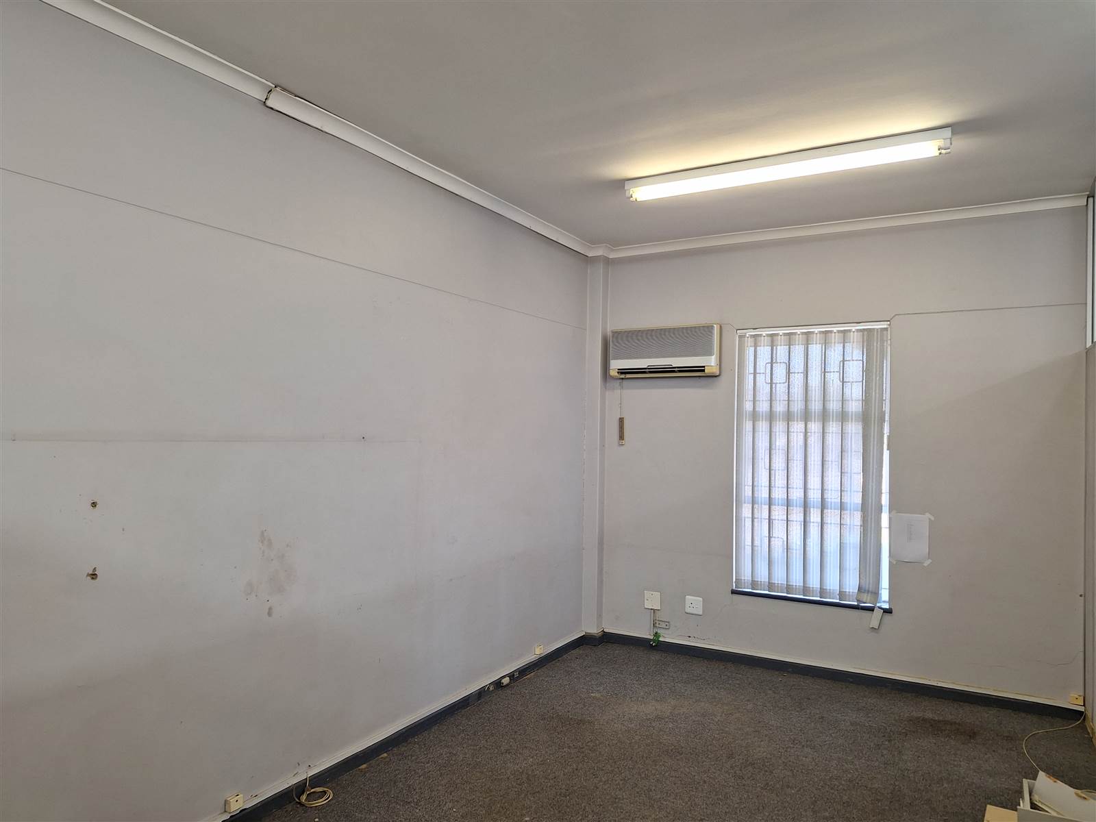 600  m² Industrial space in Uitenhage Central photo number 7