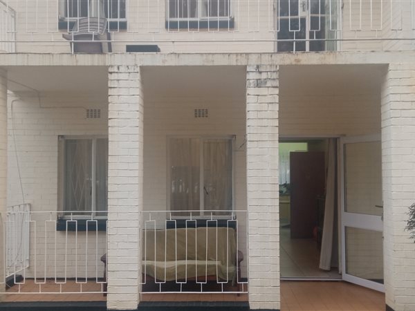 2 Bed Flat in Three Rivers