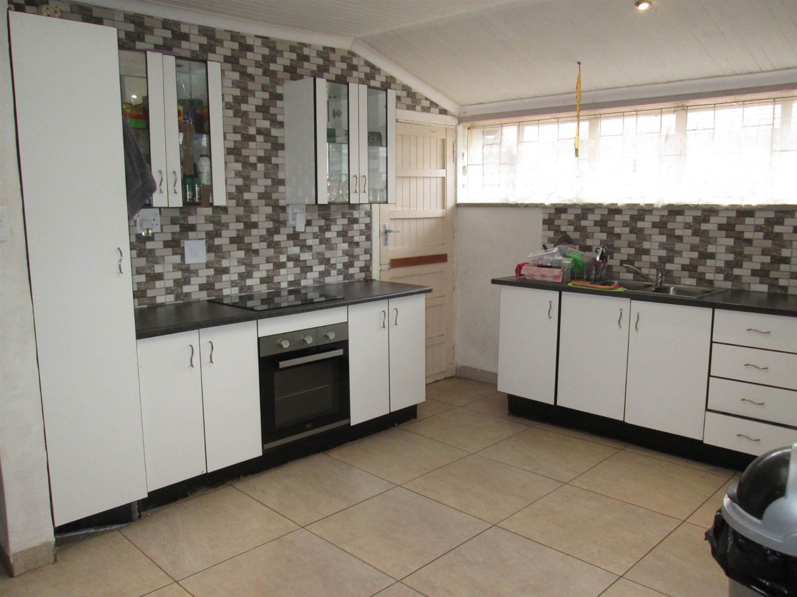 4 Bed House in Brenthurst photo number 2