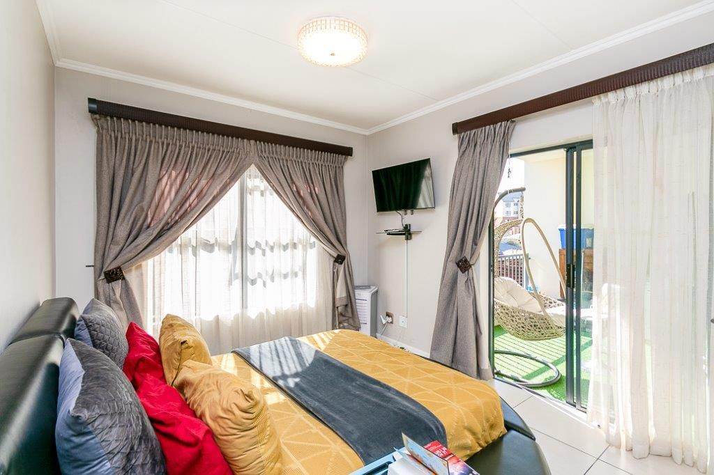 3 Bed Apartment in Kyalami Hills photo number 13