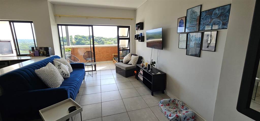 2 Bed Apartment in Ballito photo number 6