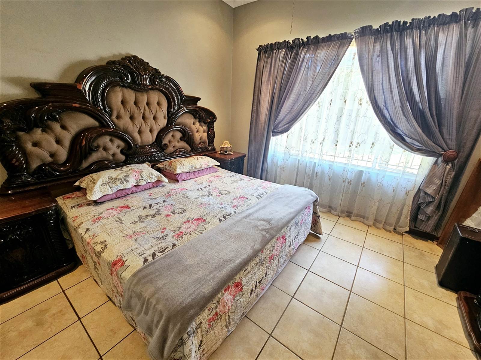 6 Bed House in Louis Trichardt photo number 13