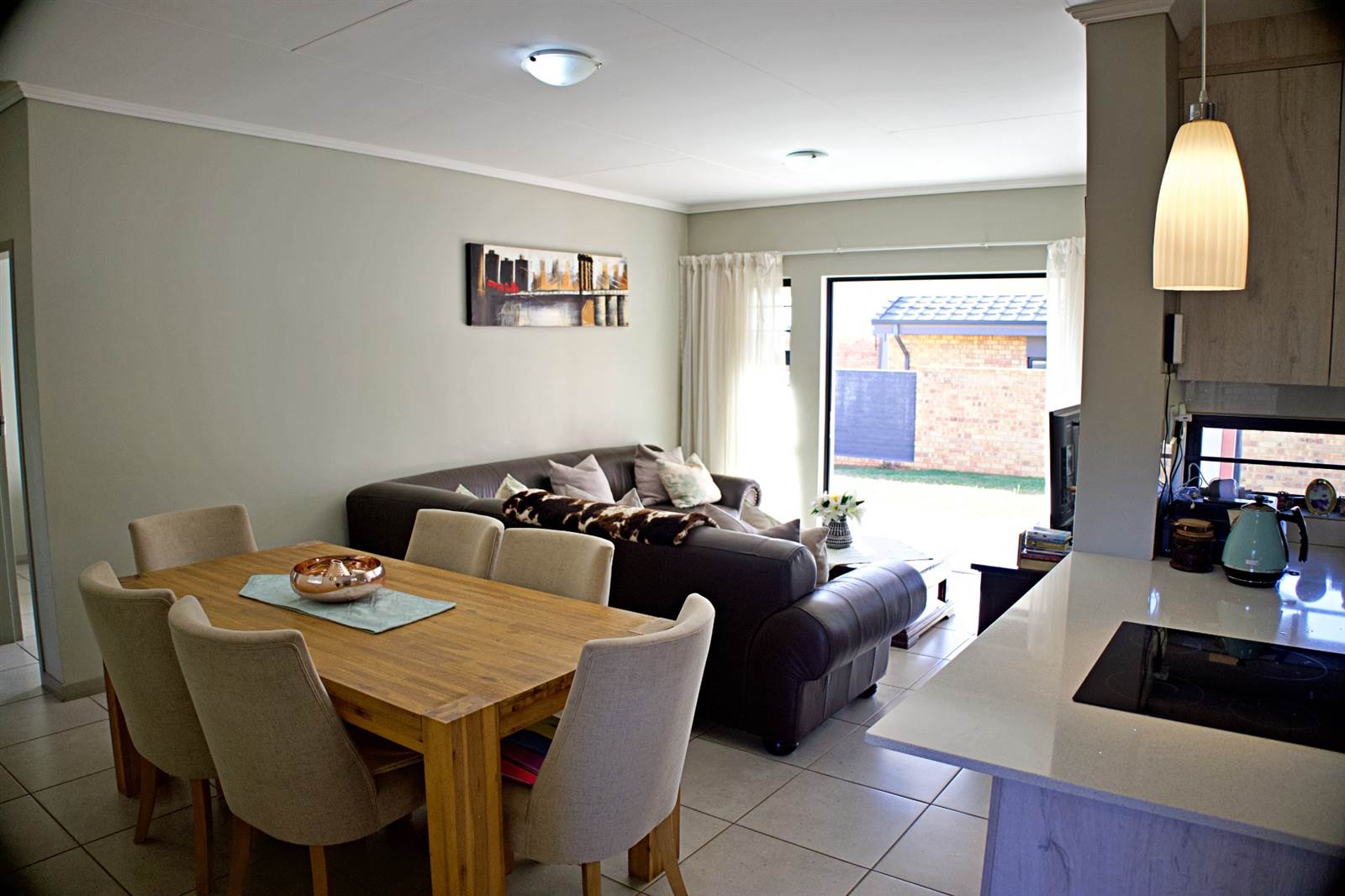 3 Bed House in Rooihuiskraal North photo number 2