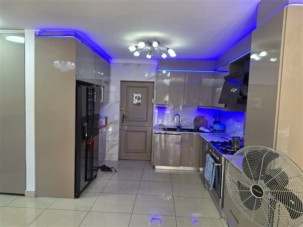 3 Bed Apartment