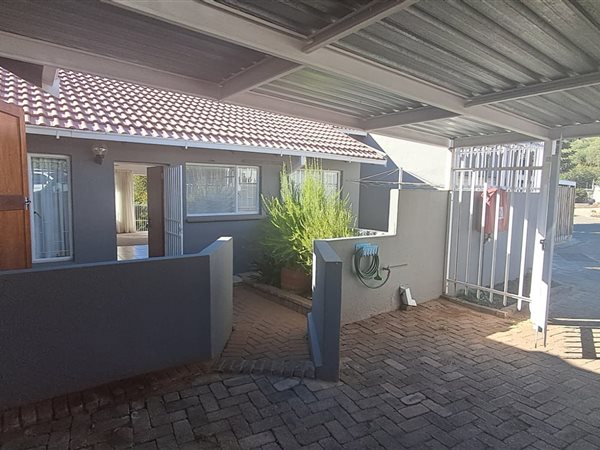 3 Bedroom Townhouse 3 Bedroom Townhouse