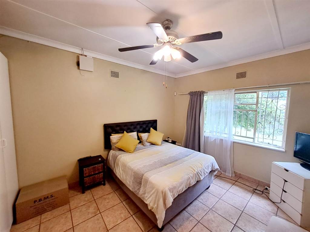 3 Bed House in Rietfontein photo number 3