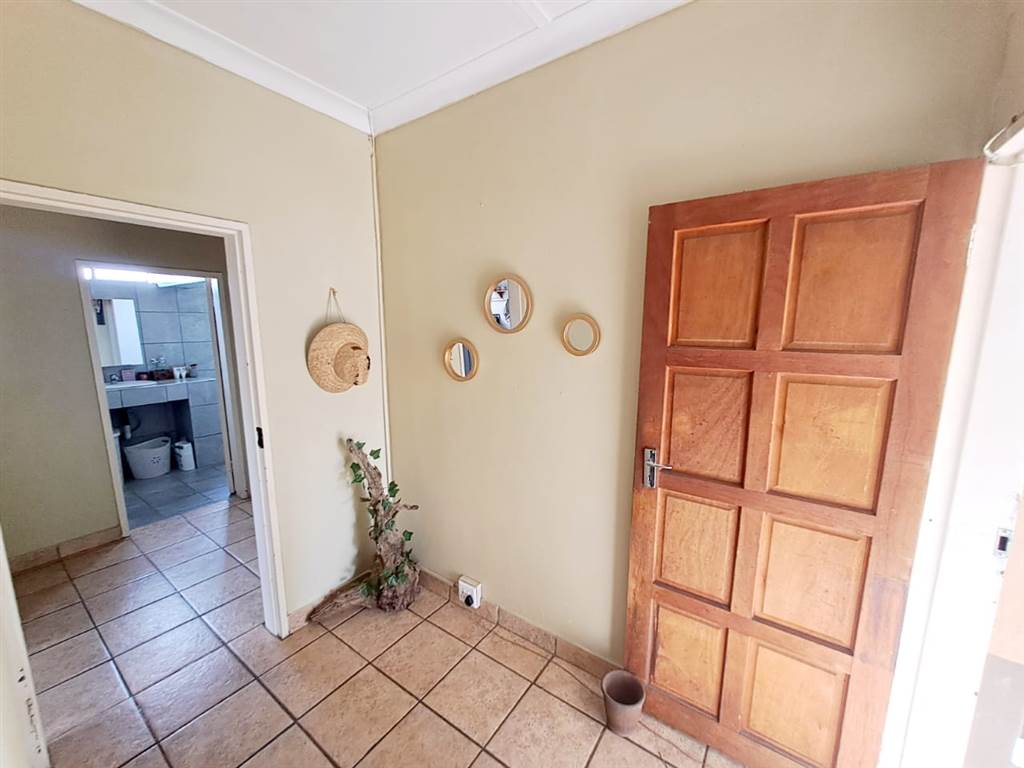 3 Bed House in Rietfontein photo number 13