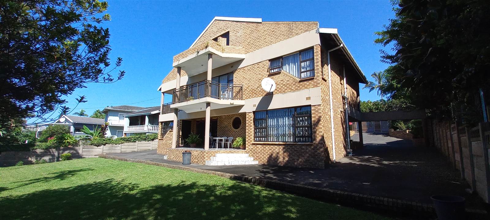 4 Bed House in Scottburgh Central photo number 1