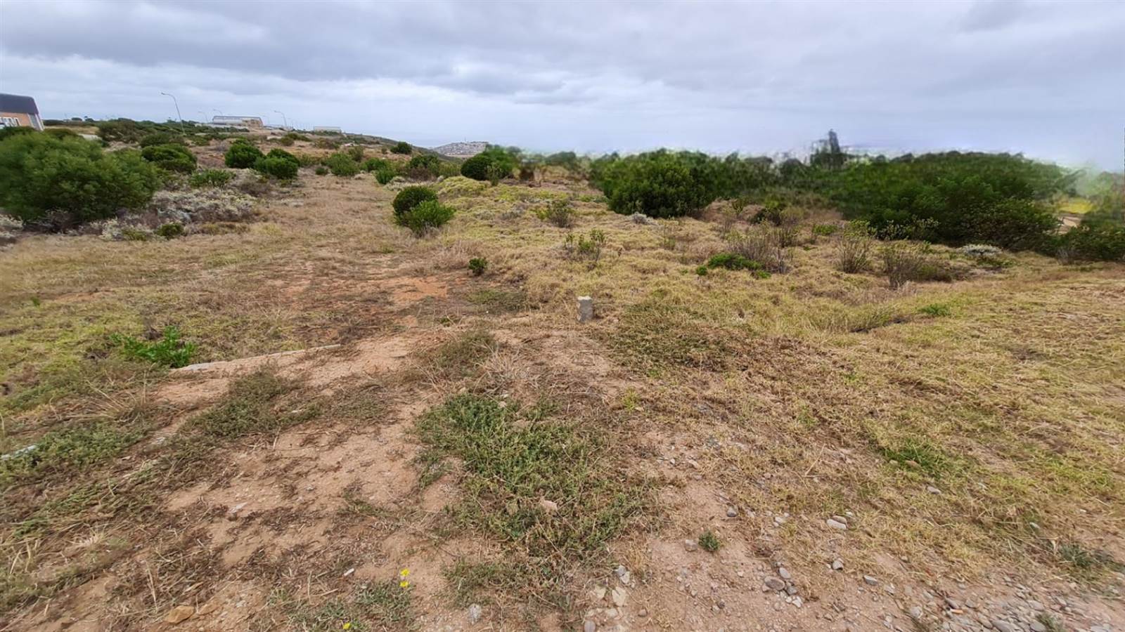 1335 m² Land available in Mossel Bay Central photo number 8