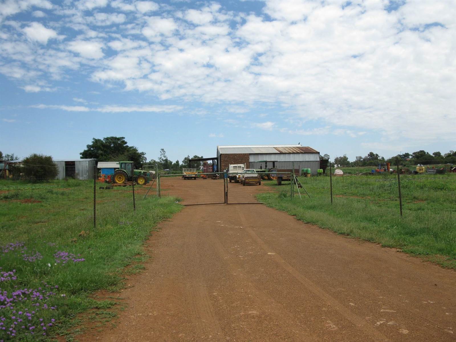 2 ha Land available in Meyerton Central photo number 2