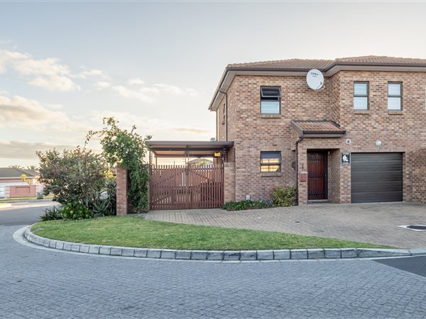 3 Bedroom House 3 Bedroom House