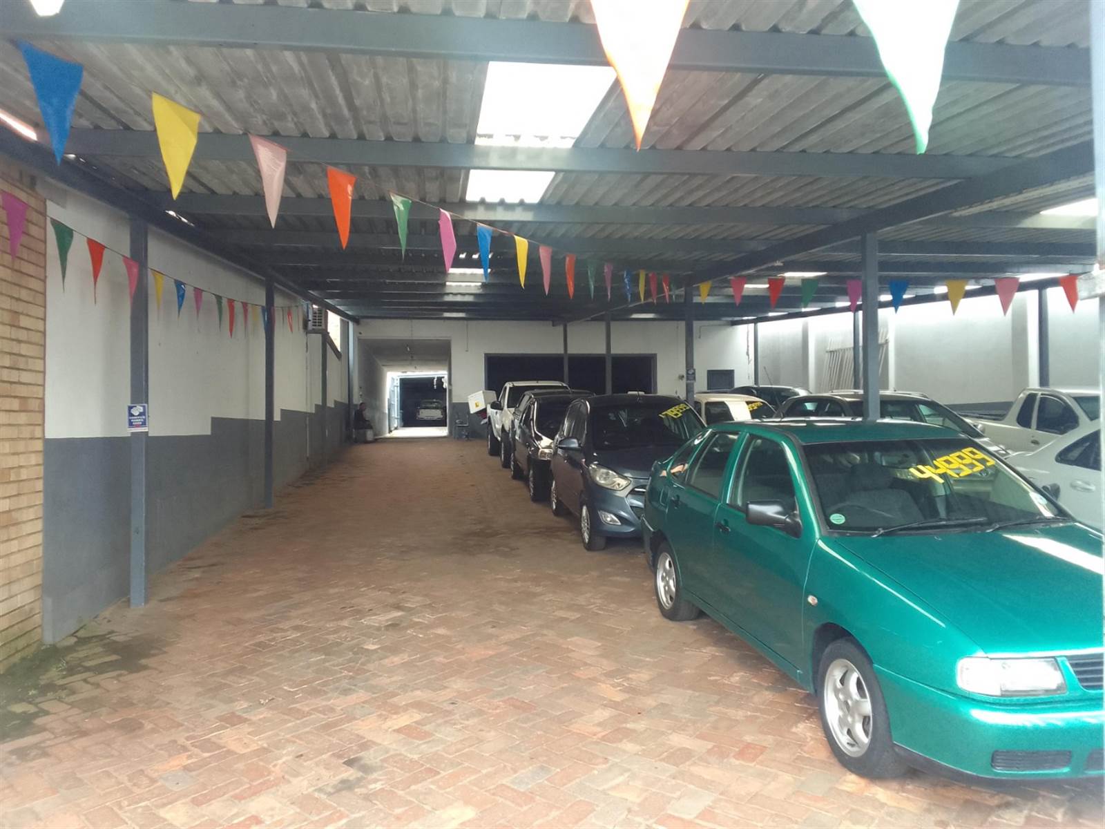 400  m² Commercial space in Pietermaritzburg Central photo number 11