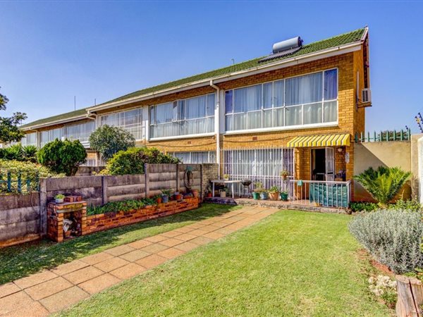2 Bedroom Duplex 2 Bedroom Duplex