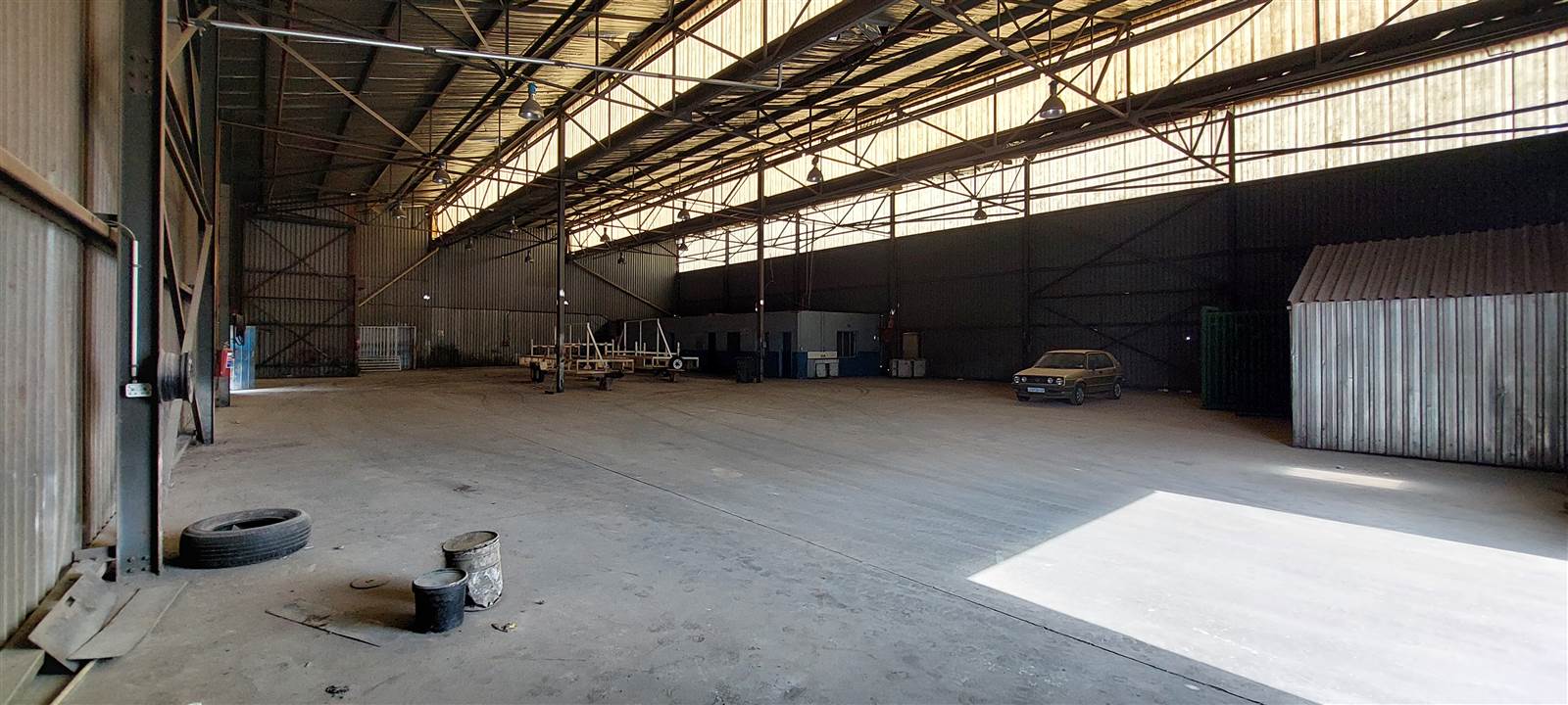 921  m² Industrial space in Clayville photo number 9