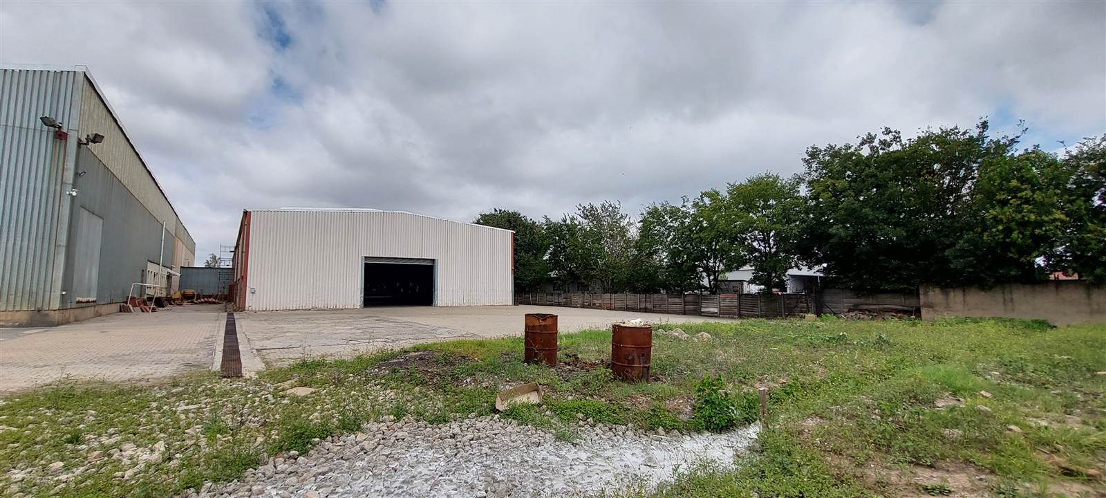 921  m² Industrial space in Clayville photo number 3