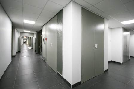 145.37  m² Office Space in Die Hoewes photo number 9