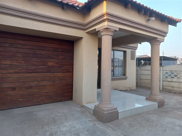 3 Bedroom House 3 Bedroom House