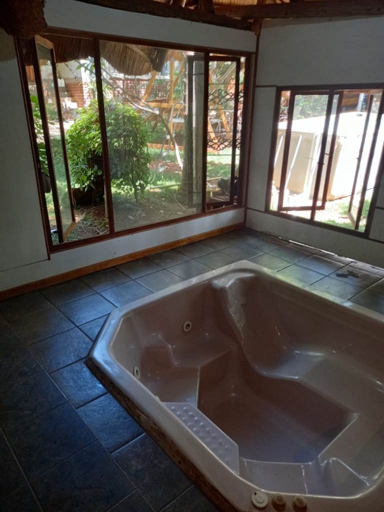 4 Bed House in Thabazimbi photo number 24