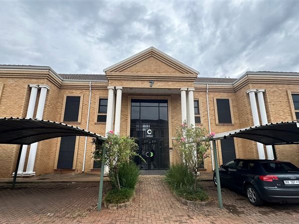 500  m² Commercial space in Highveld