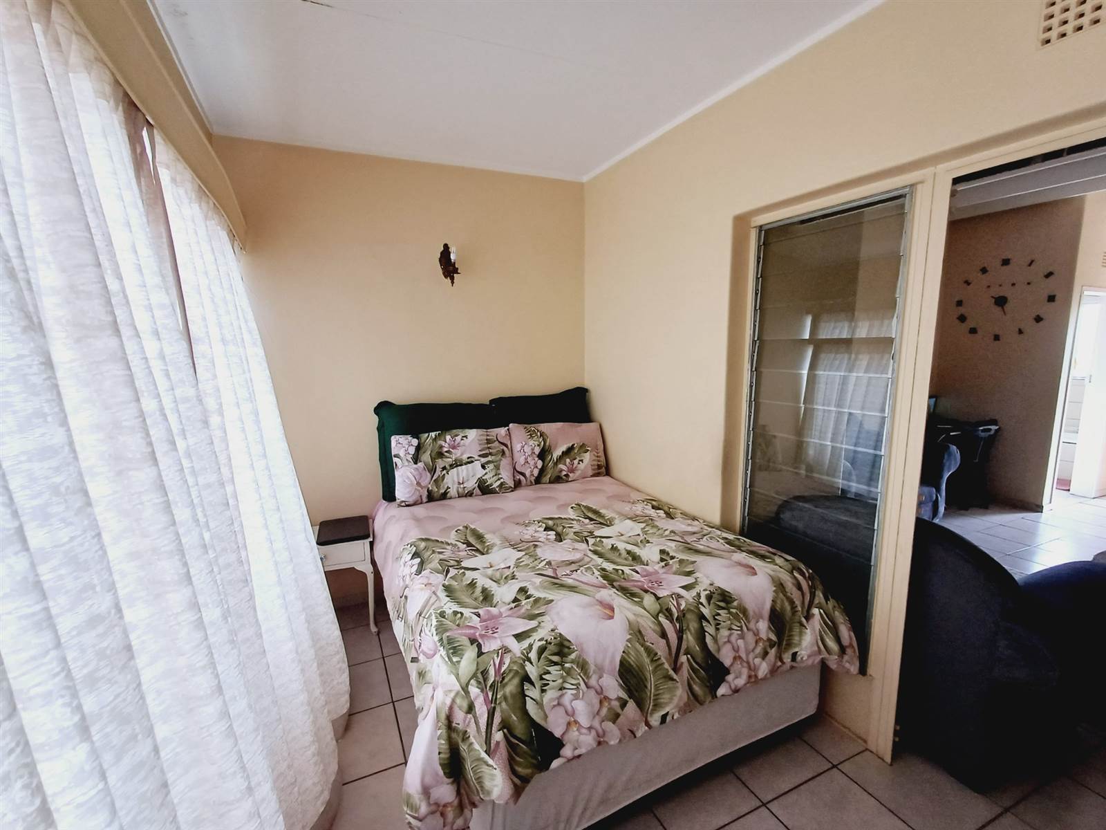 1 Bed Townhouse in Witpoortjie photo number 10