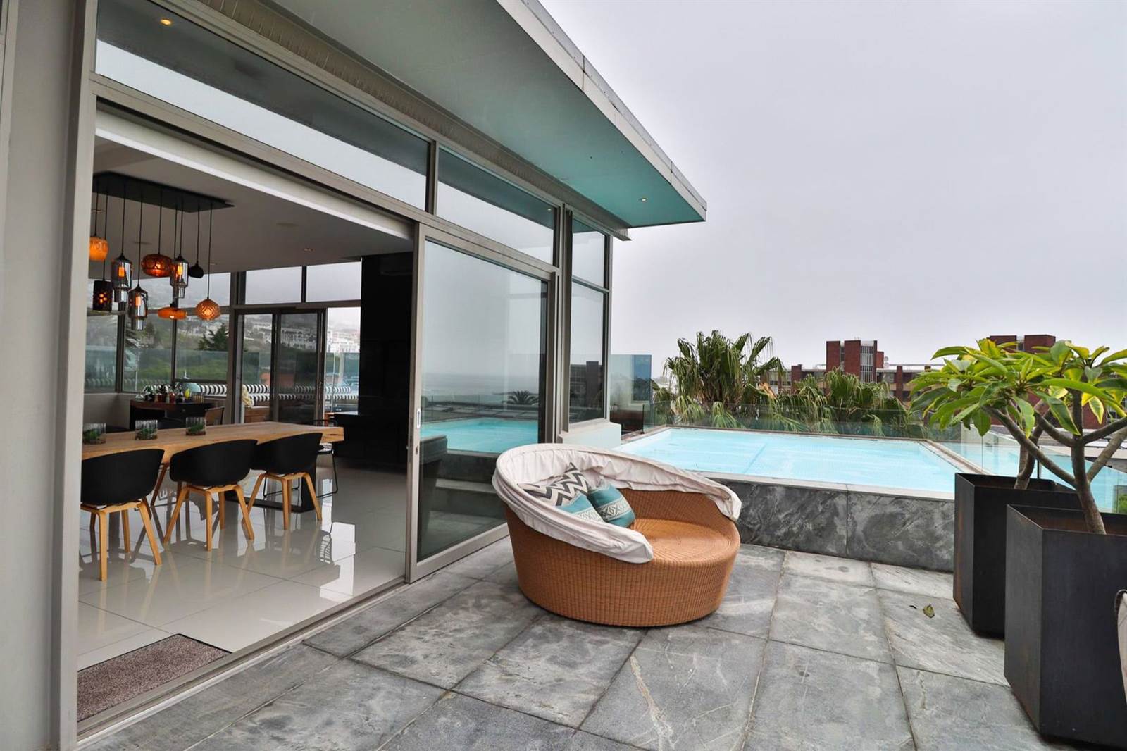 6 Bed House in Camps Bay photo number 27