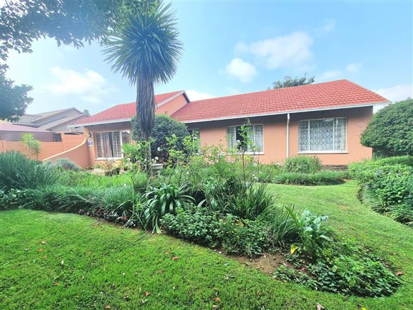 3 Bedroom House 3 Bedroom House