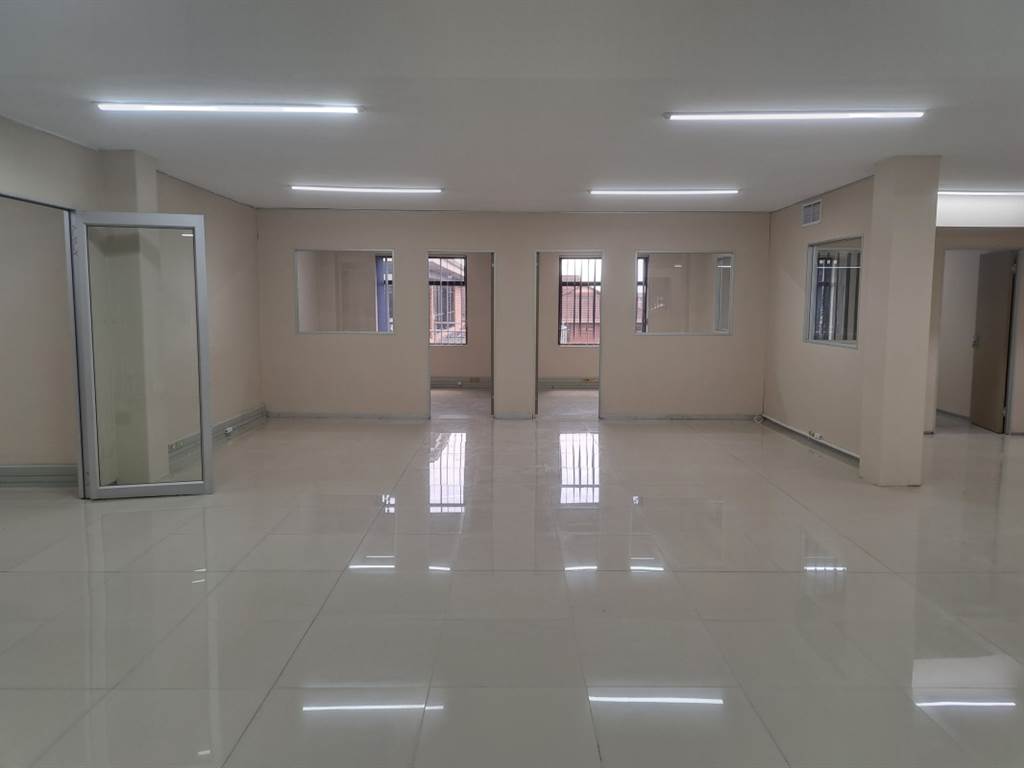310  m² Office Space in Westville photo number 2